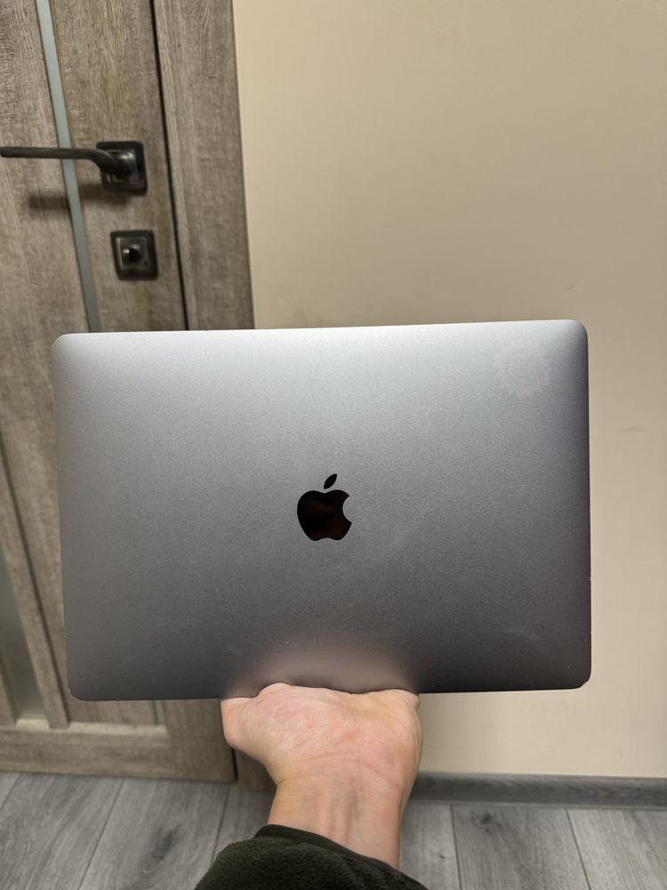 Macbook pro 13 2017 core i5 3.1ghz 16/512gb touchbar