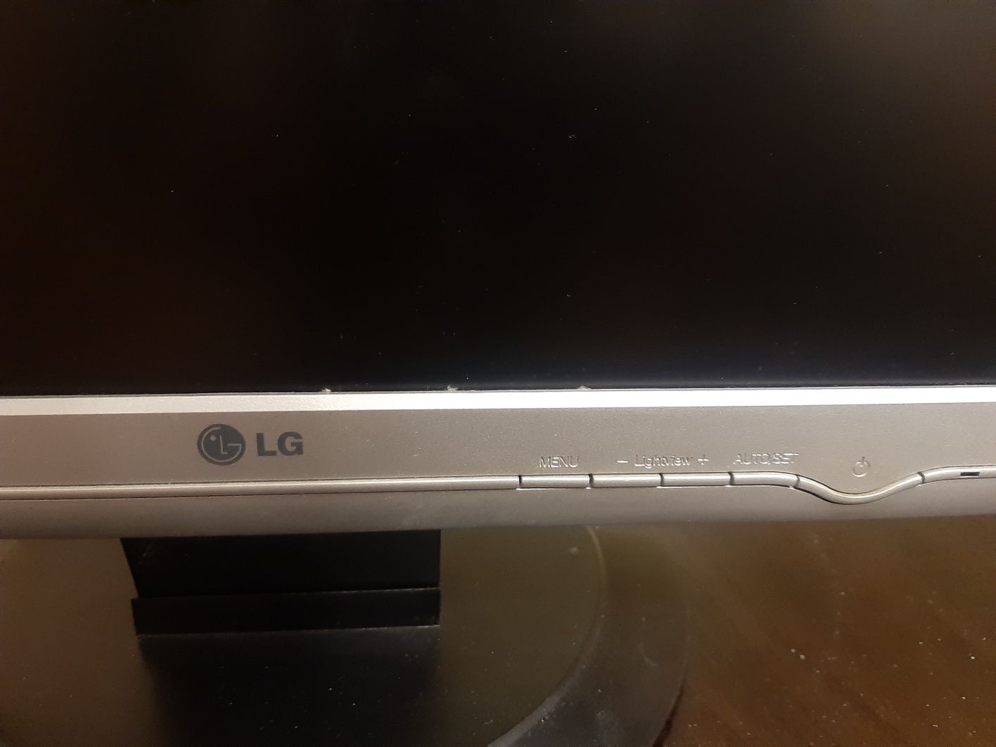Monitor komputerowy LG