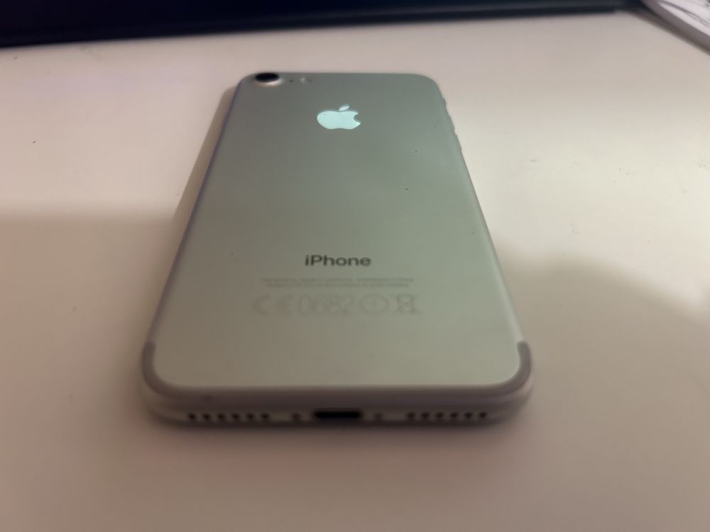 Iphone 7 srebrny 32gb