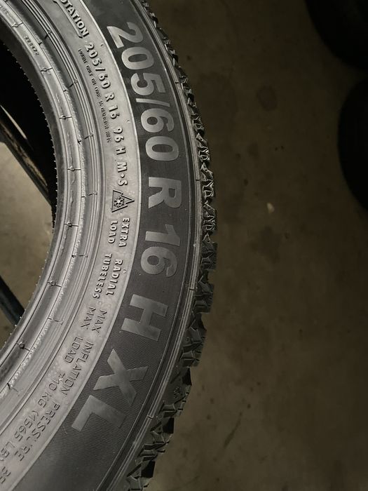 Шини 205/60/16 - 4шт Semperit Speed-Grip 5 зима