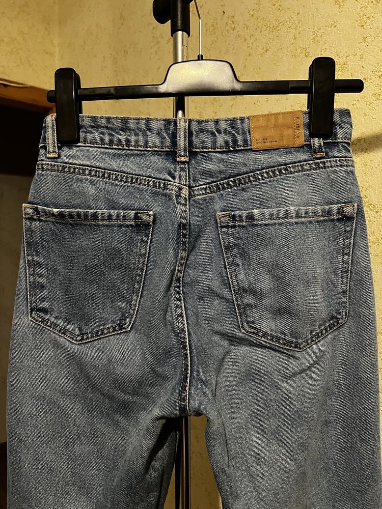 Джинси Bershka Mom