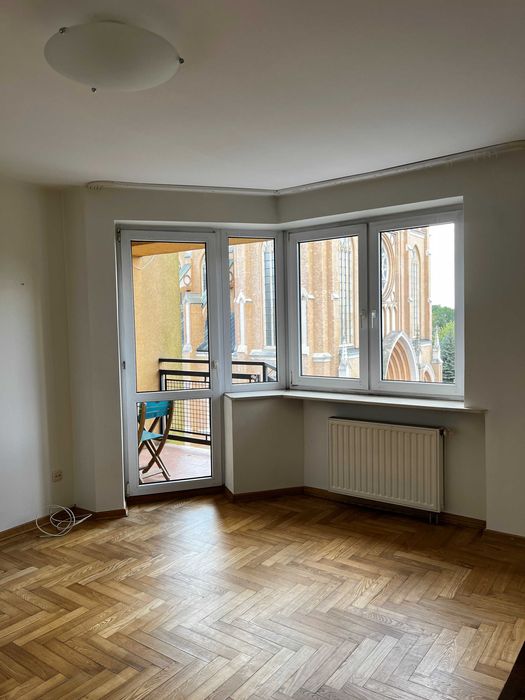 Mieszkanie w bardzo dobrej lokalizacji 100m2 z miejscem parkingowym