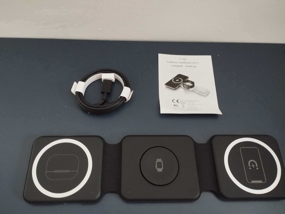 Bezprzewodowa Indukcyjna Stacja Ładowarka 3w1 Do Apple