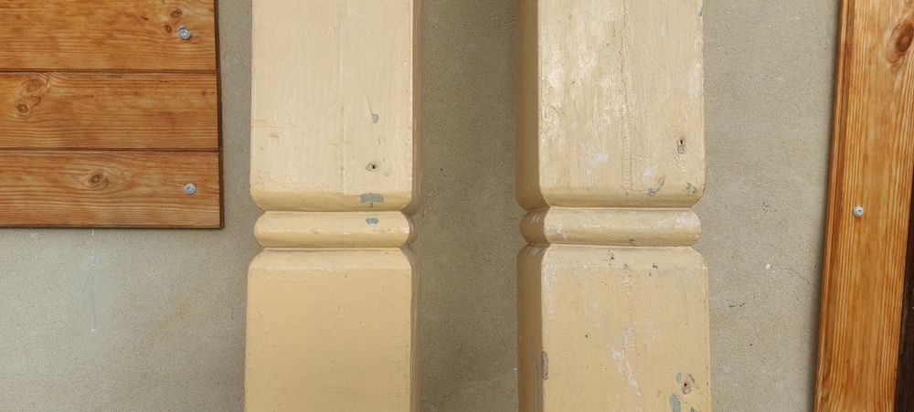 Drewno belki ozdobne stare