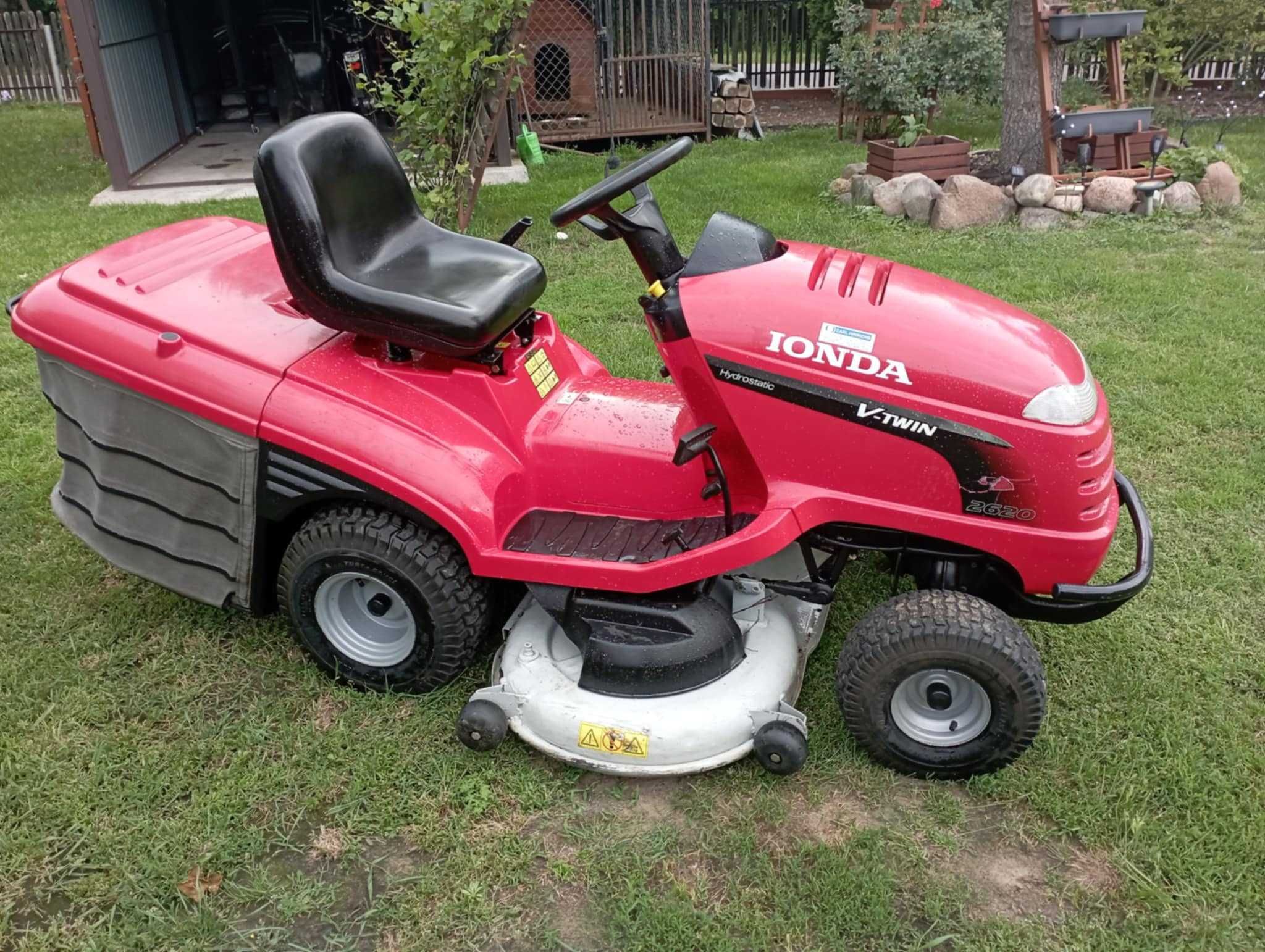 Honda 2620 V-Twin Hydrostat