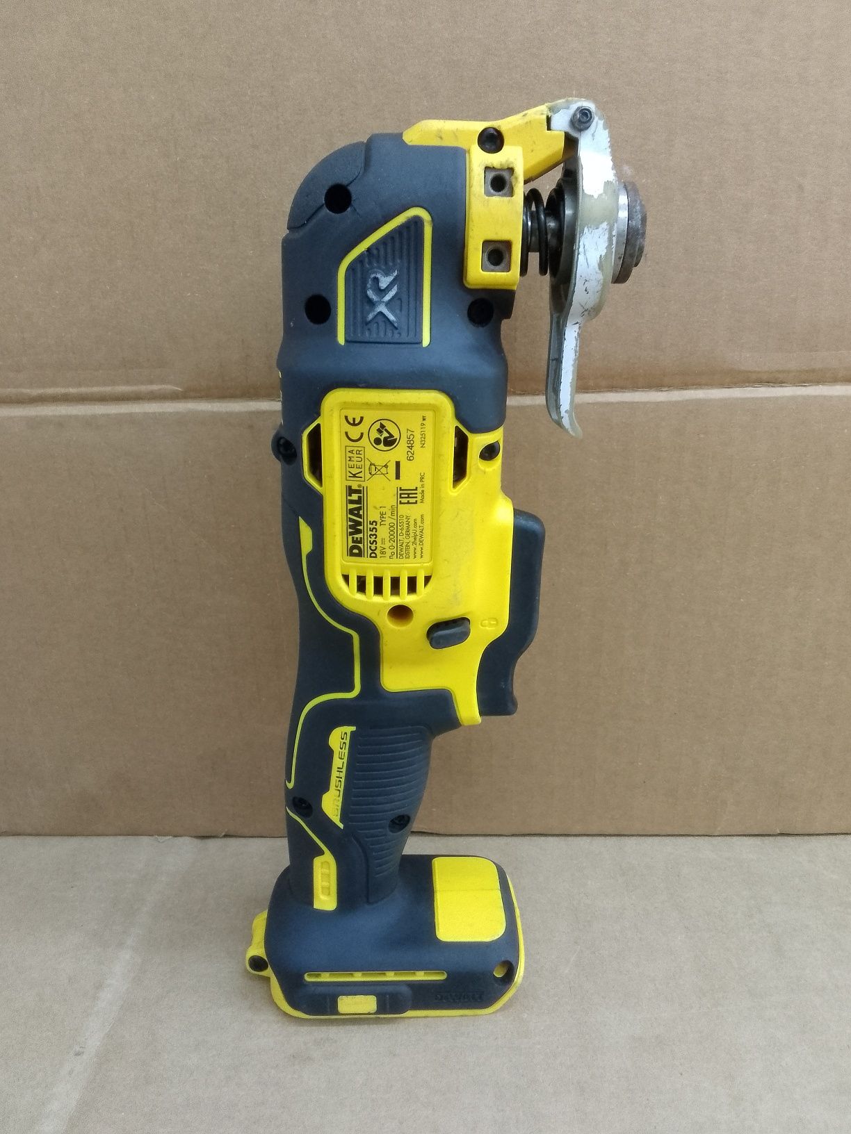 DeWalt DCS355 Narzędzie Urządzenie Wielofunkcyjne Multitool Brushless