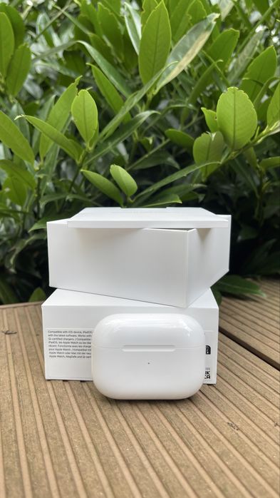 Apple Airpods Pro 2-generacji Ligthning White