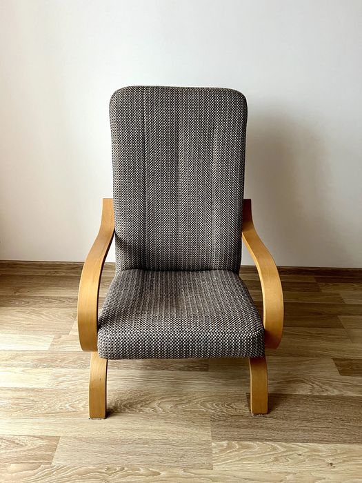 2 fotele drewniane tapicerowane - wygodne, stan bardzo dobry - Lublin