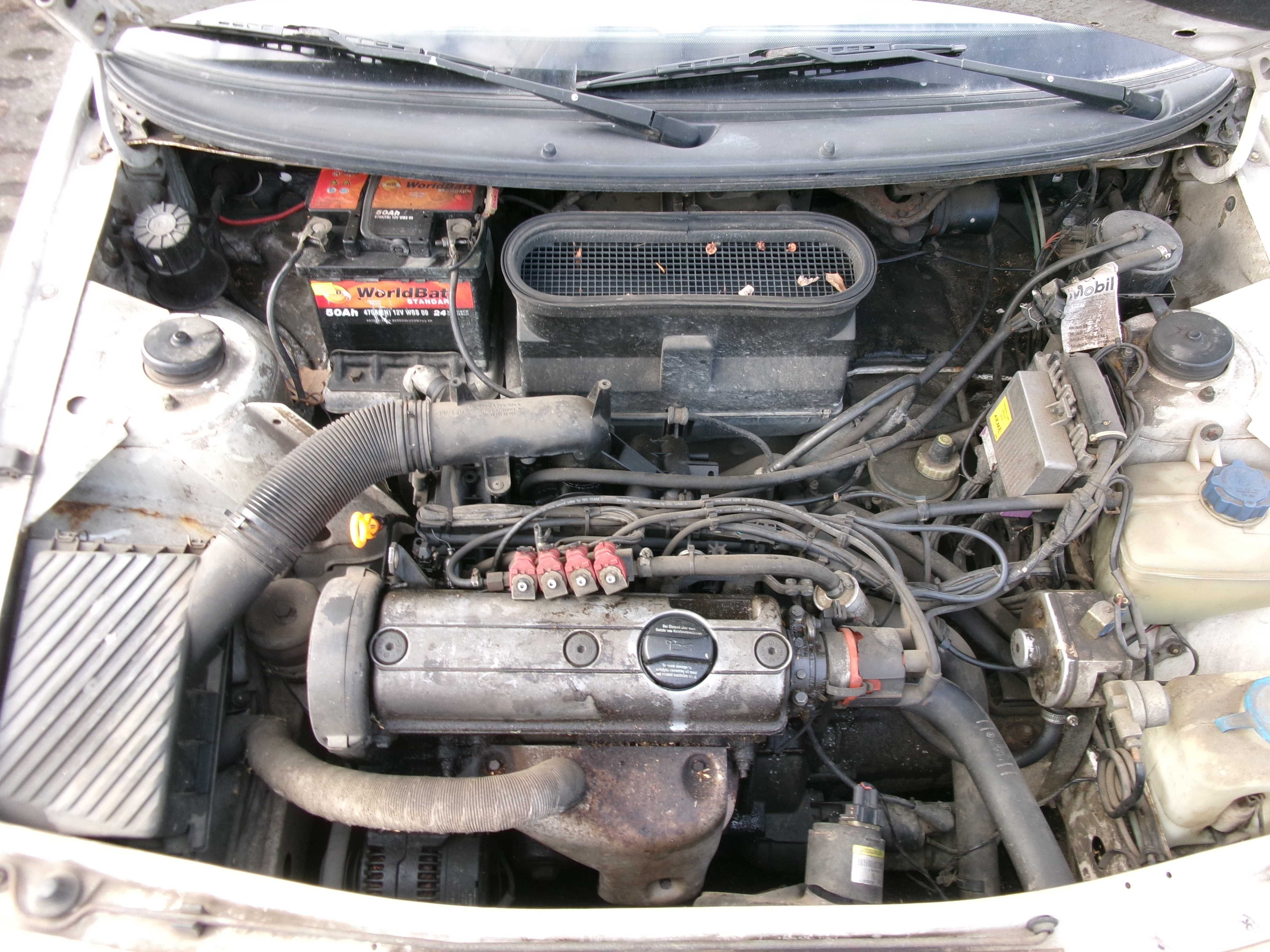 Skoda Felicia 1.6 benzyna 75KM w całości na części #240