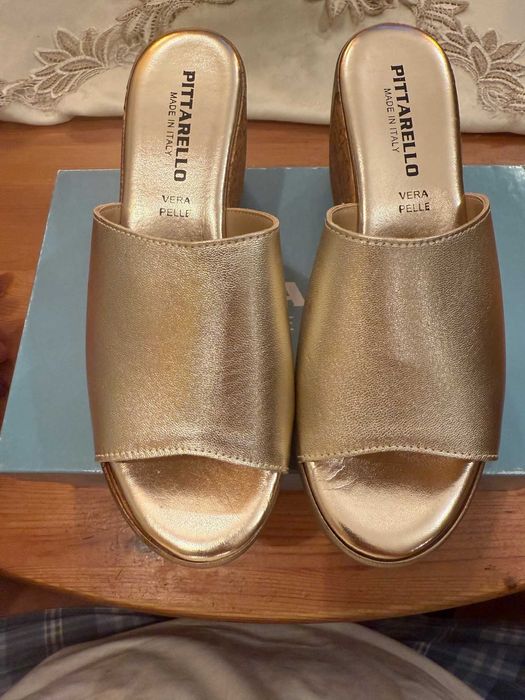 Włoskie klapki damskie Pittarello 38