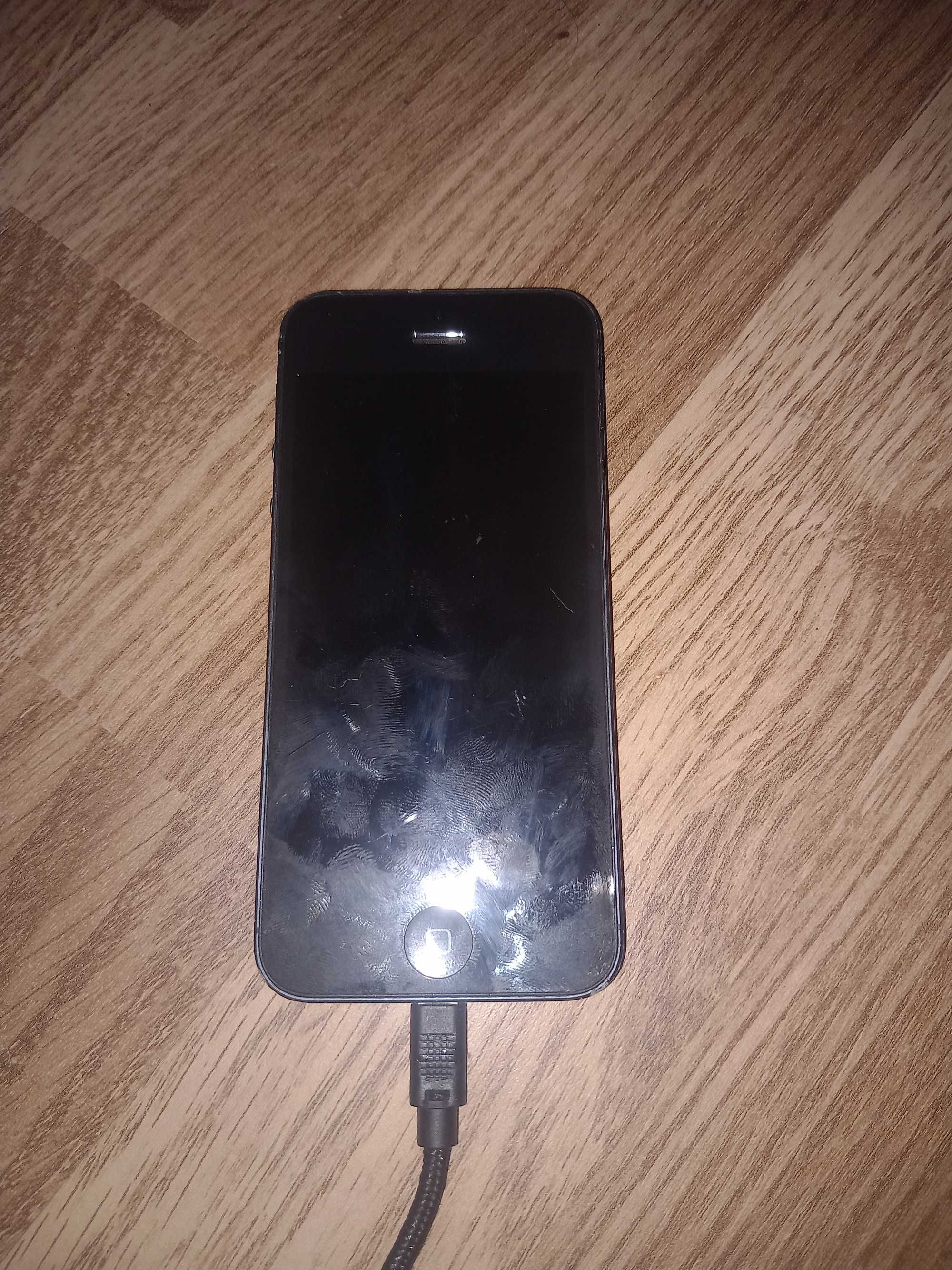 Vendo ou troco Iphone 5 novo pronto a usar