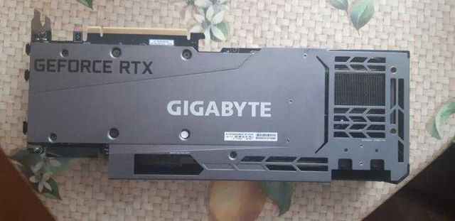 Відеокарта GIGABYTE GeForce RTX 3090 GAMING OC 24G