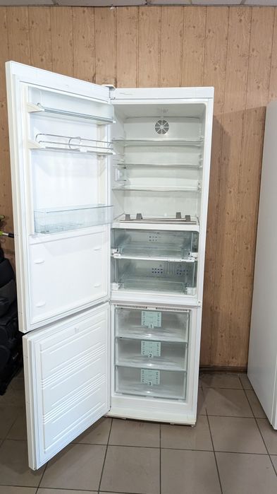 Холодильник Liebherr