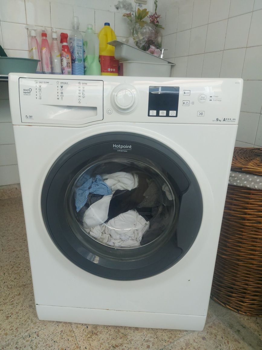 Maquina lavar roupa Hotpoint 9kg