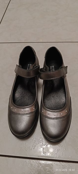 Туфлі для дівчинки