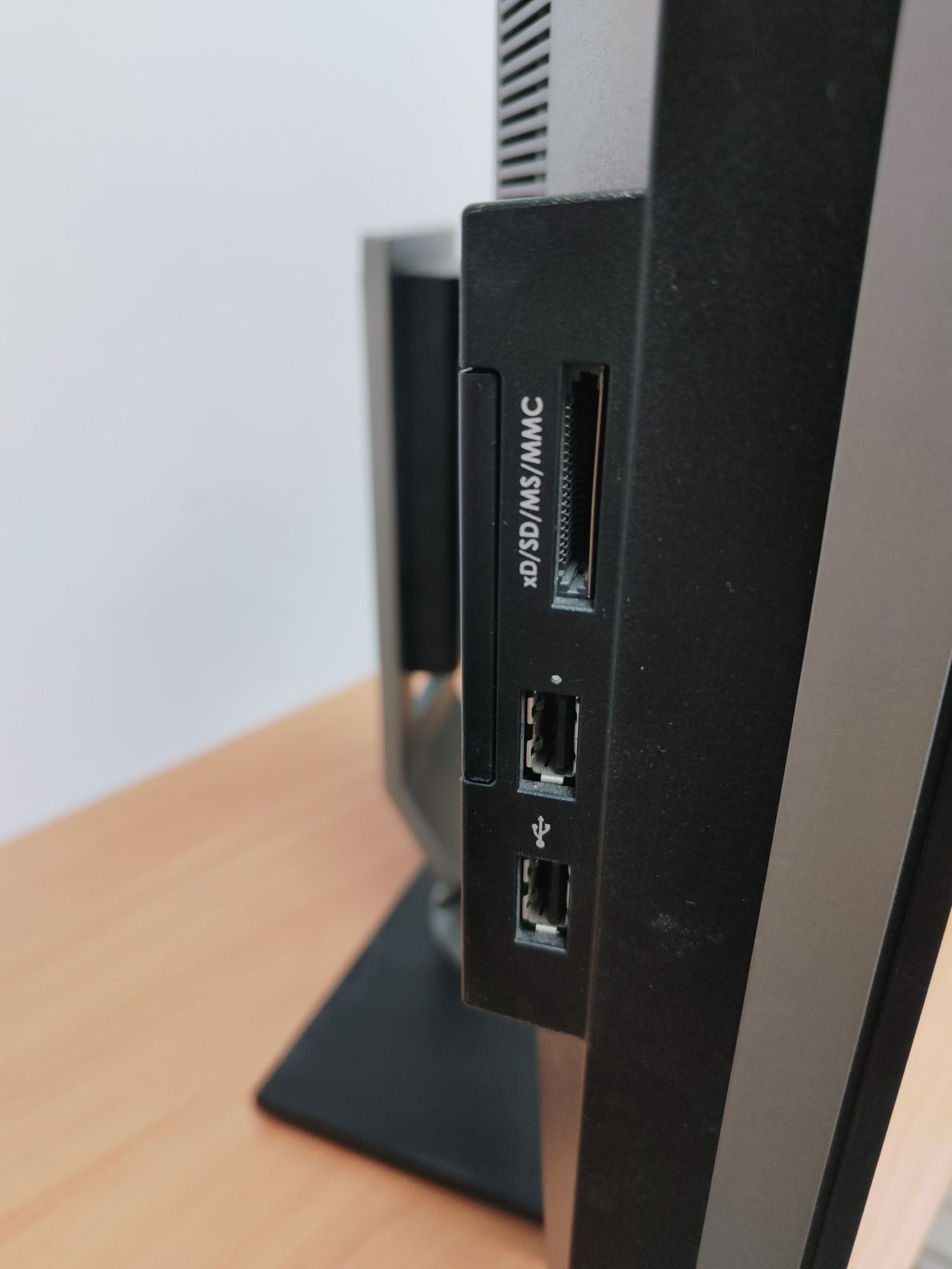 Dell UltraSharp U2410f, wysokiej klasy 24-calowy monitor LC