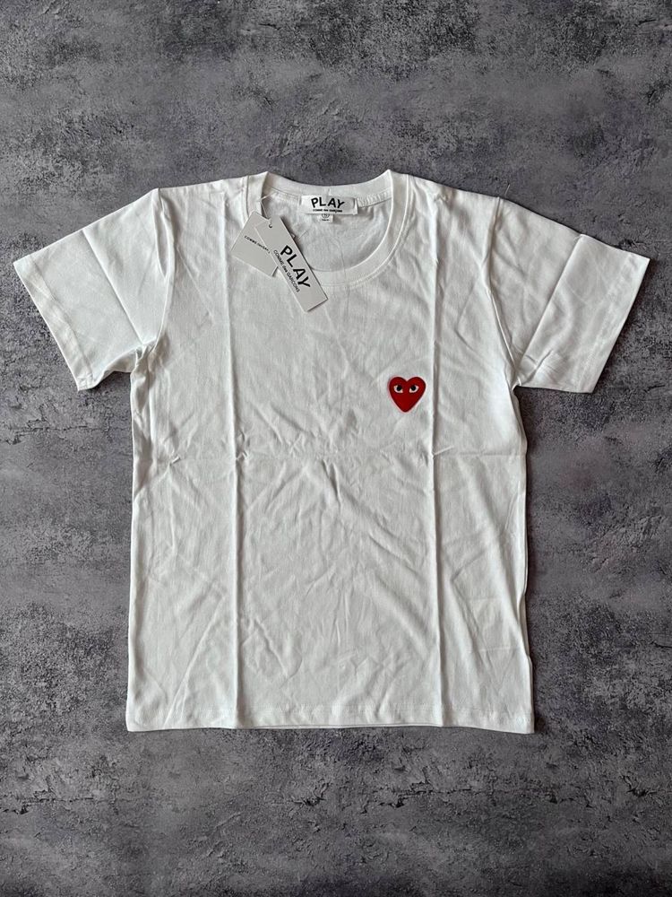 Футболка CDG/ Comme des Garçons
