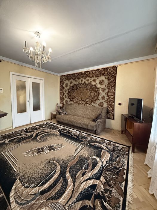 Оренда кімнати вул. Золота , 23 ! Центр , вільна і готова до заселення