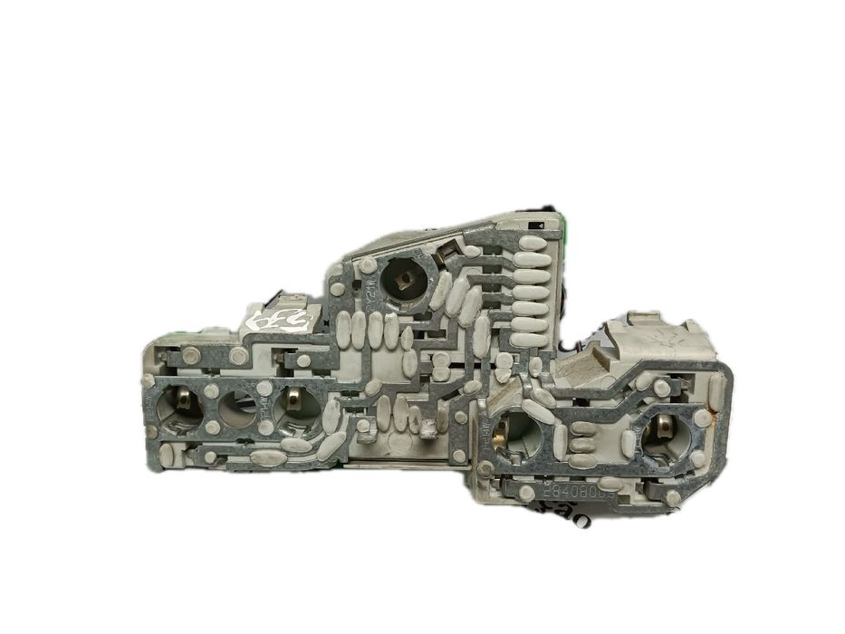 Suporte lâmpada esquerdo VOLKSWAGEN Passat (3B3)