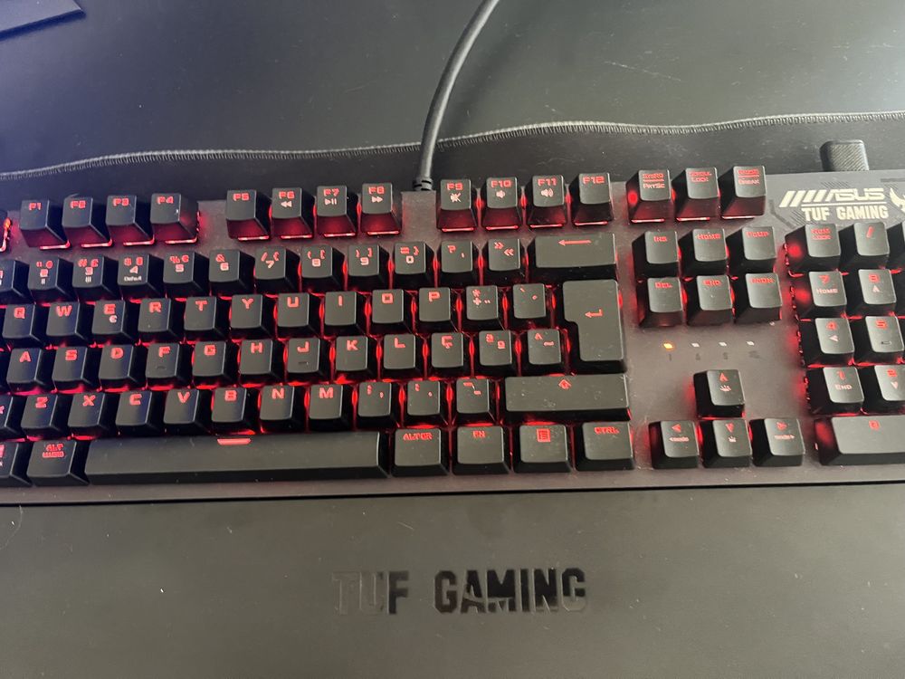 Teclado mecanico asus TUF gaming K3 RGB