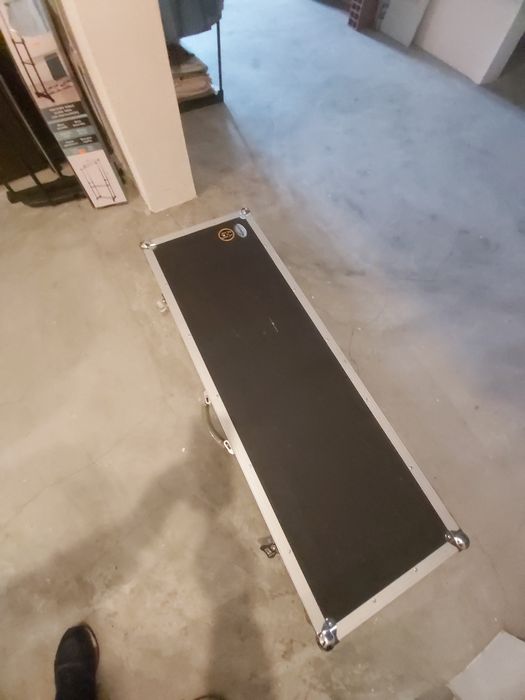 vendo estojo para guitarra baixo