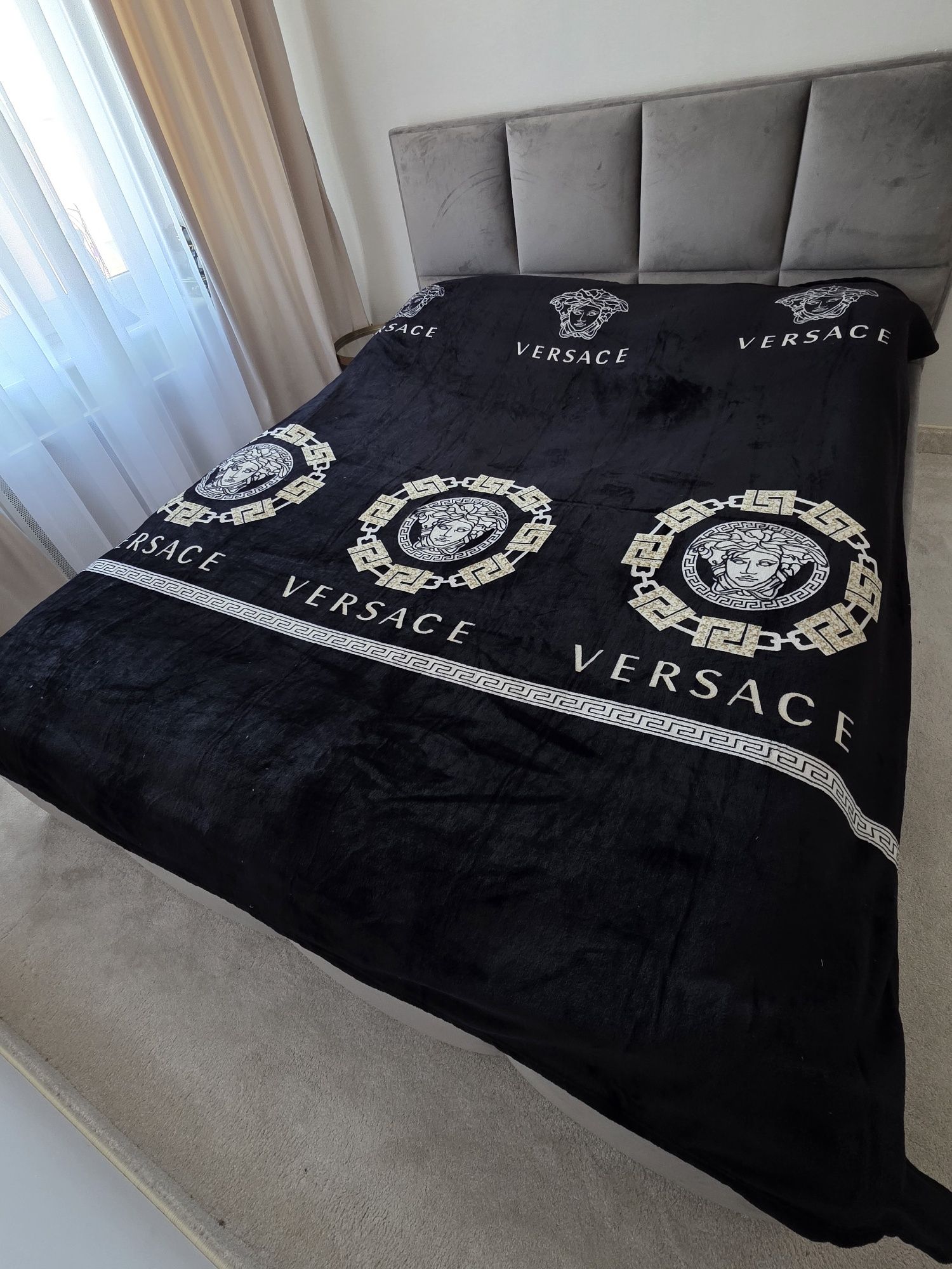 Koc narzuta  versace  200x220  czarno złoty glamour