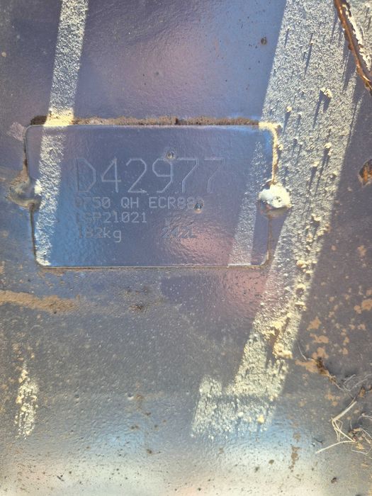Nowa łyżka koparki zęby szerokość 75 80 60cm JCB VOLVO CAT sworzeń 60