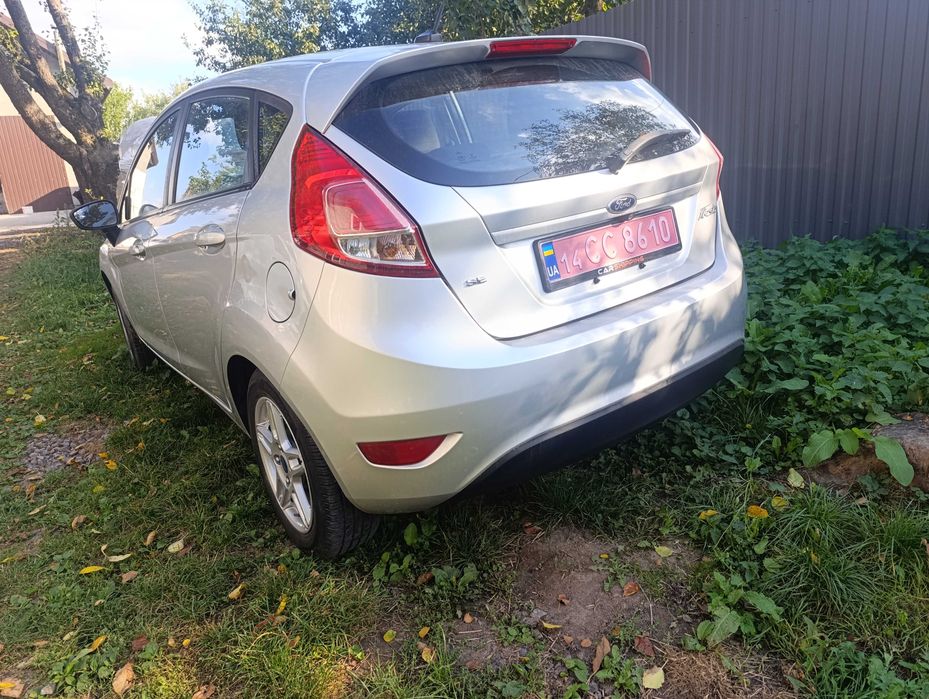 Ford fiesta 2019 рік