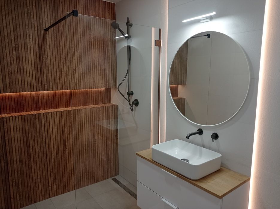 Remont łazienki mieszkania płytki malowanie panele