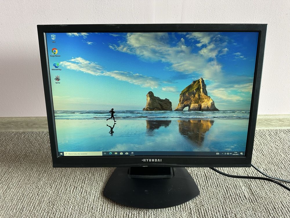 Monitor 22 cale 1680x1050 Hyundai xc224w