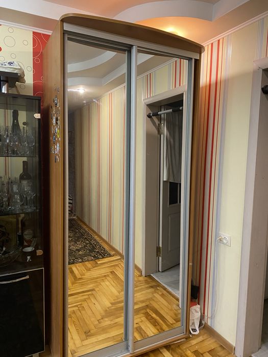 Шкаф купе с зеркалами