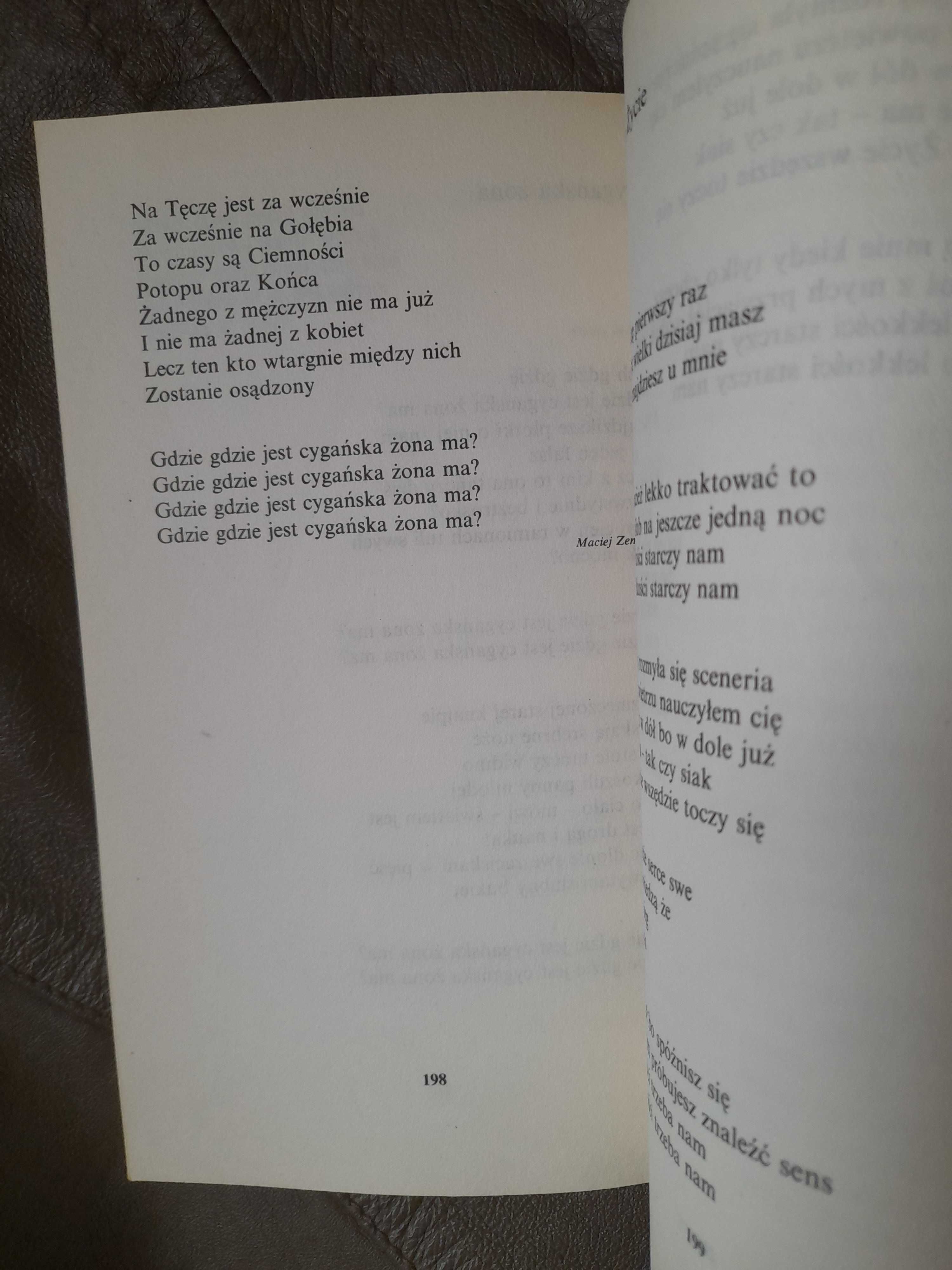 Leonard Cohen Słynny niebieski prochowiec