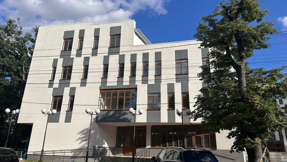 Оренда цокольного поверху в новобудові