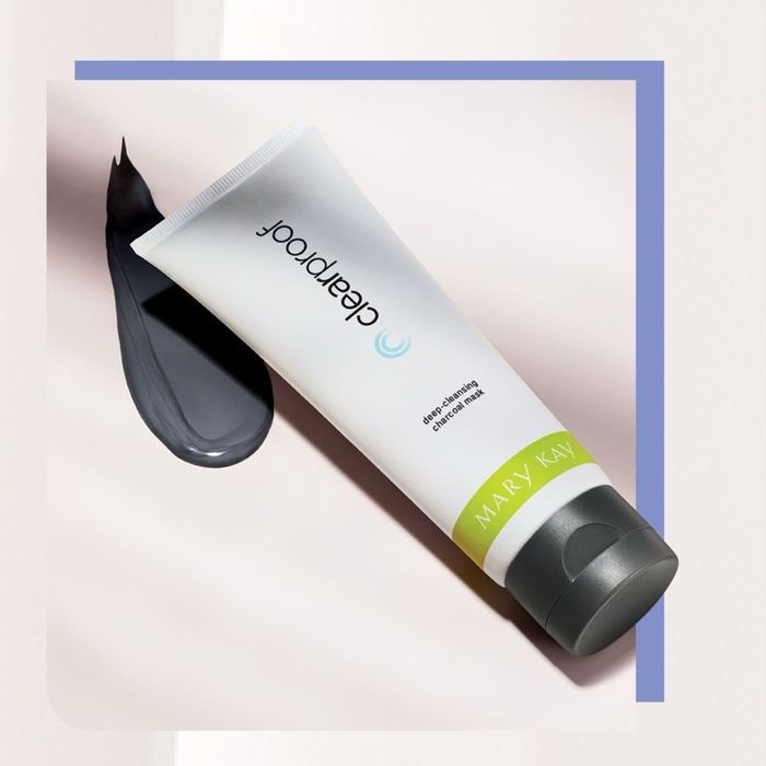 Głęboko Oczyszczająca Maska z Aktywnym Węglem Clear Proof