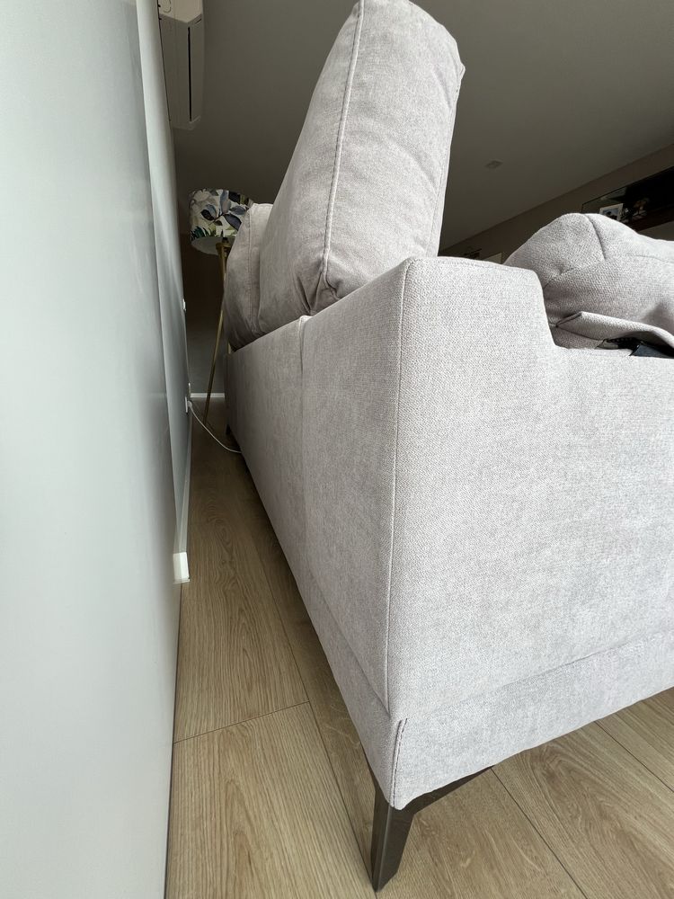 Sofá 3 lugares com chaise longue