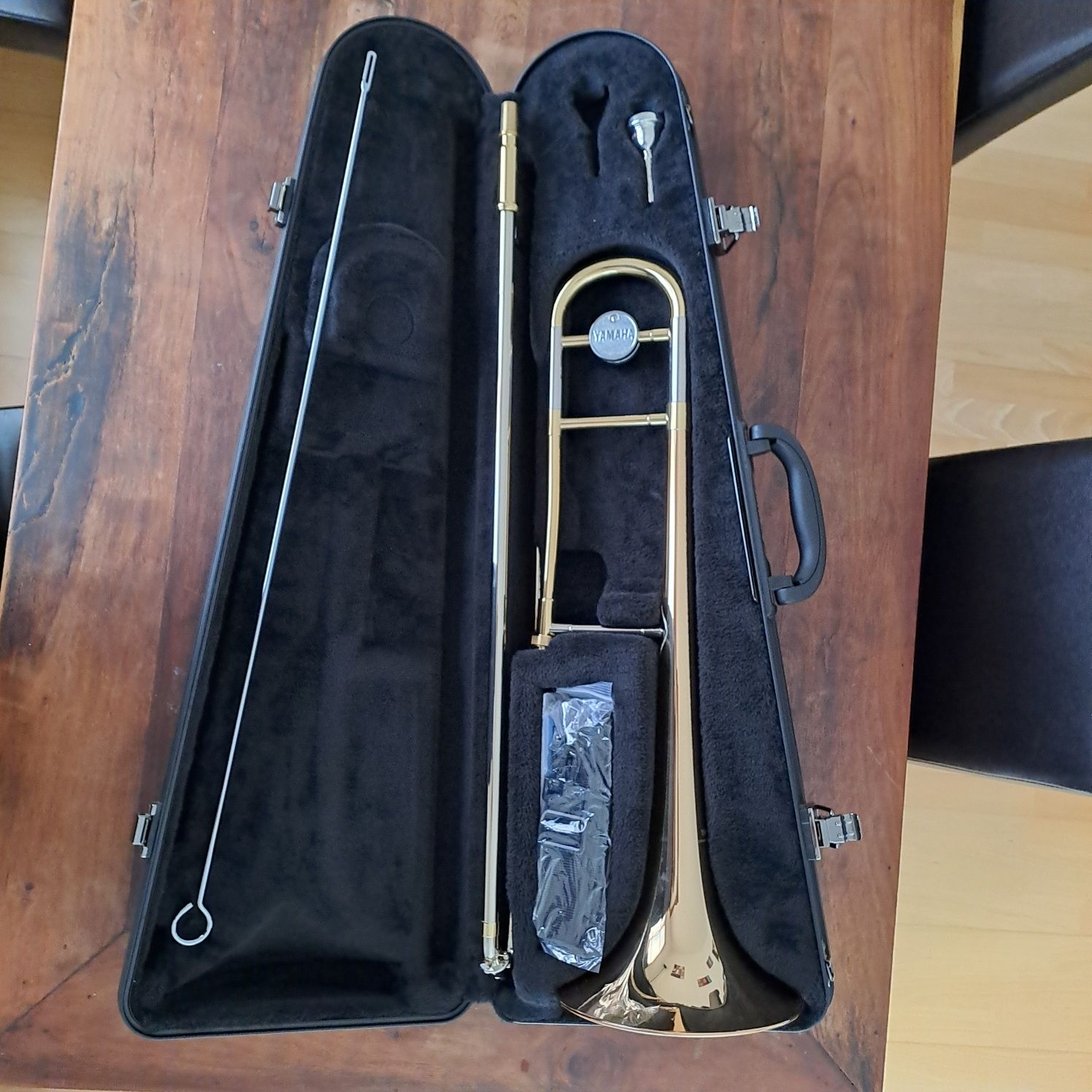 Trombone Yamaha YSL-447G Novo