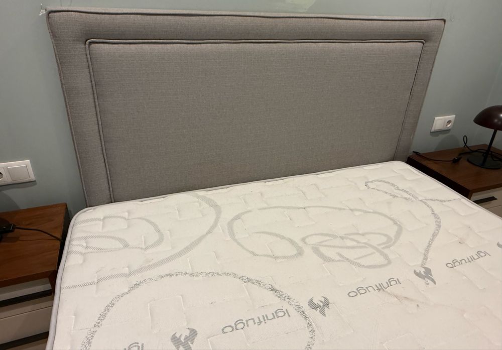 Vendo cama com colchao incluido