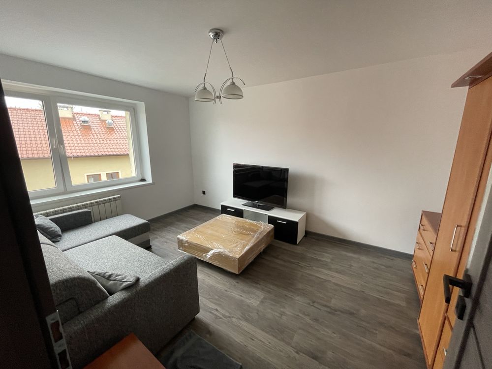 Wynajme kawalerke w Krośnicach w samym centrum obok basenu