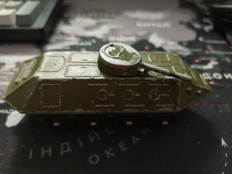 БТР игрушка  старая
