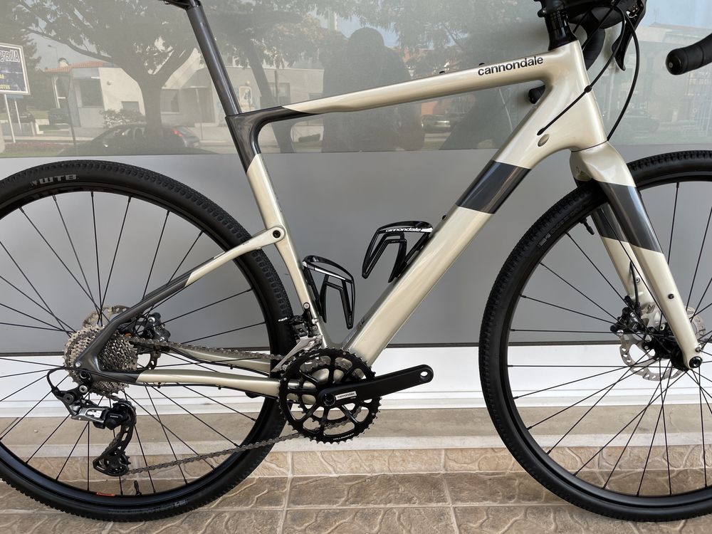 Bicicleta de Gravel - Carbono