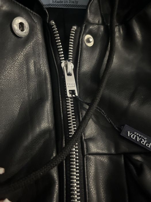 Куртка шкіряна Prada
