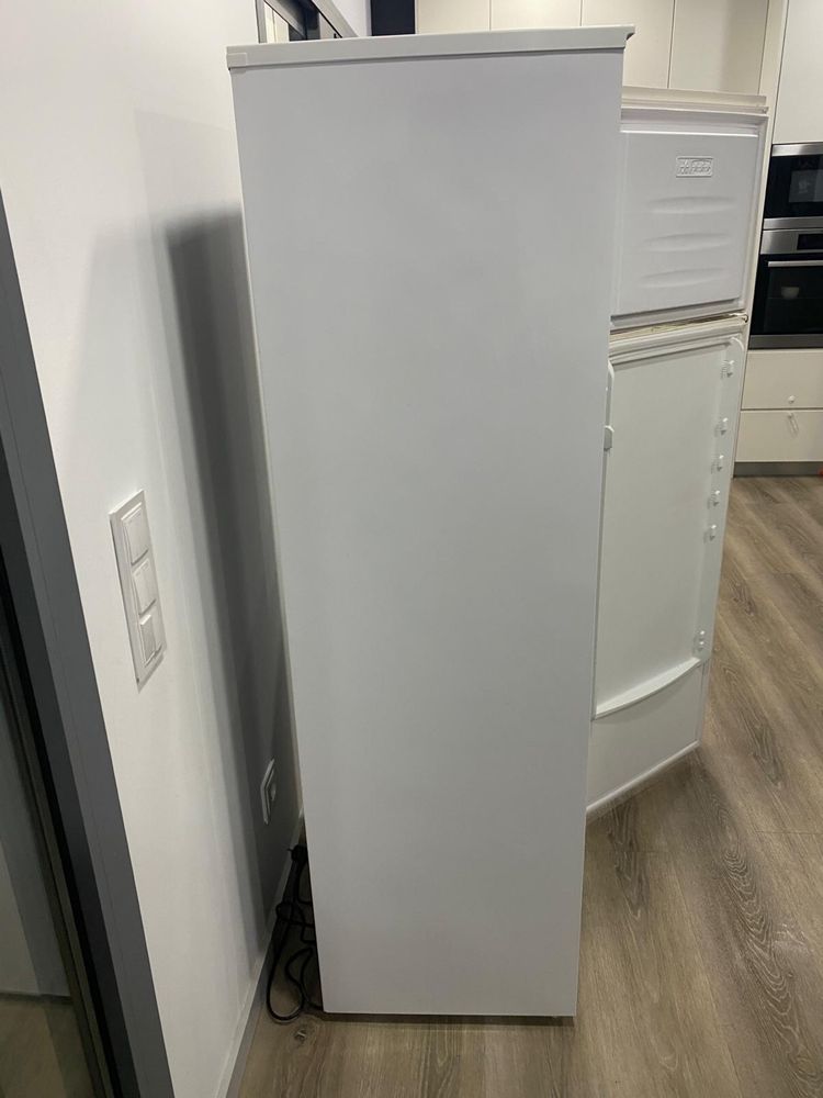 Frigorífico com arca (duas portas)