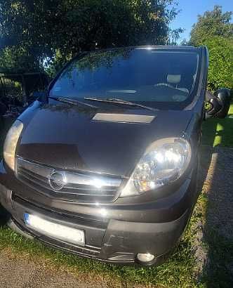 Opel Vivaro 2.0 CDTI 2008 r. 9 osobowy