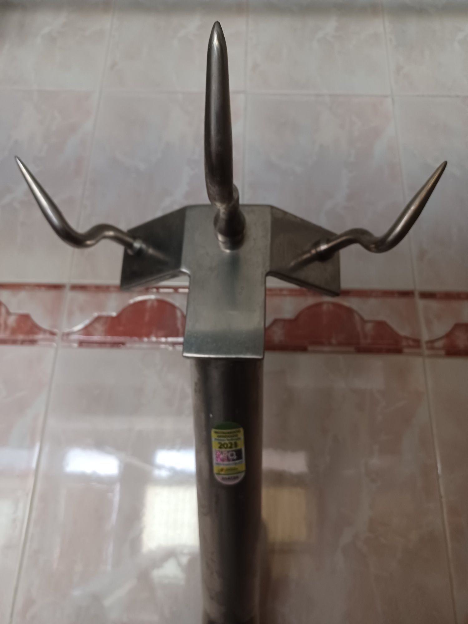 Balança de parede electrónica para talho ou armazém