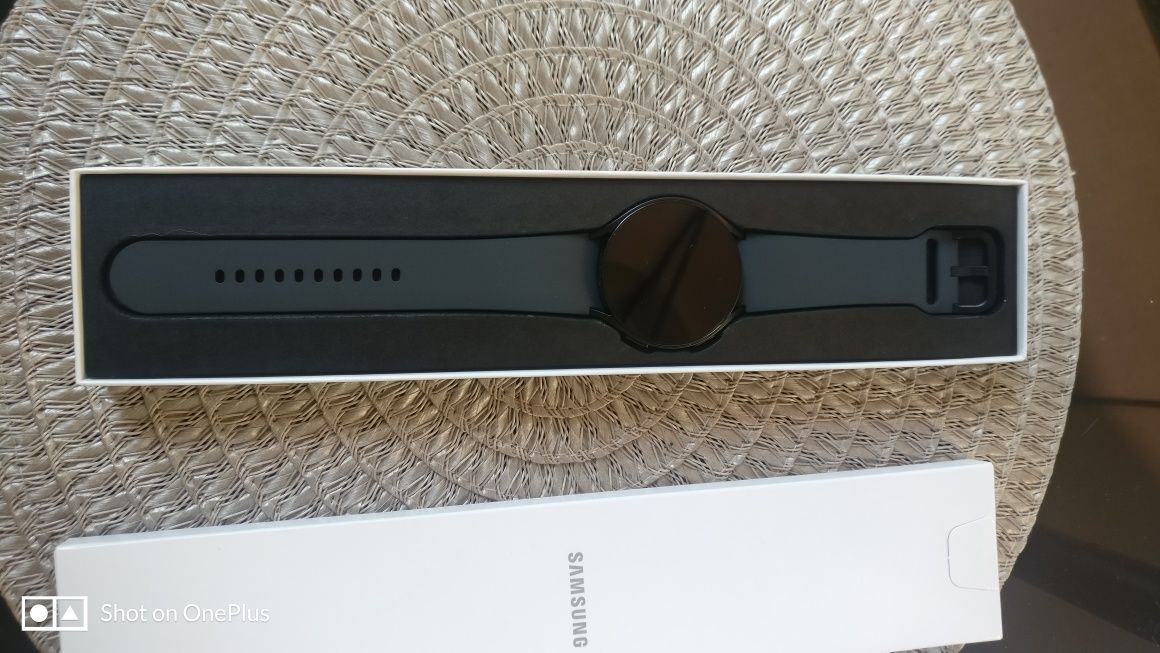 Nowy Smartwatch Galaxy Watch6. Bluetooth Wi-Fi GPS nowy .