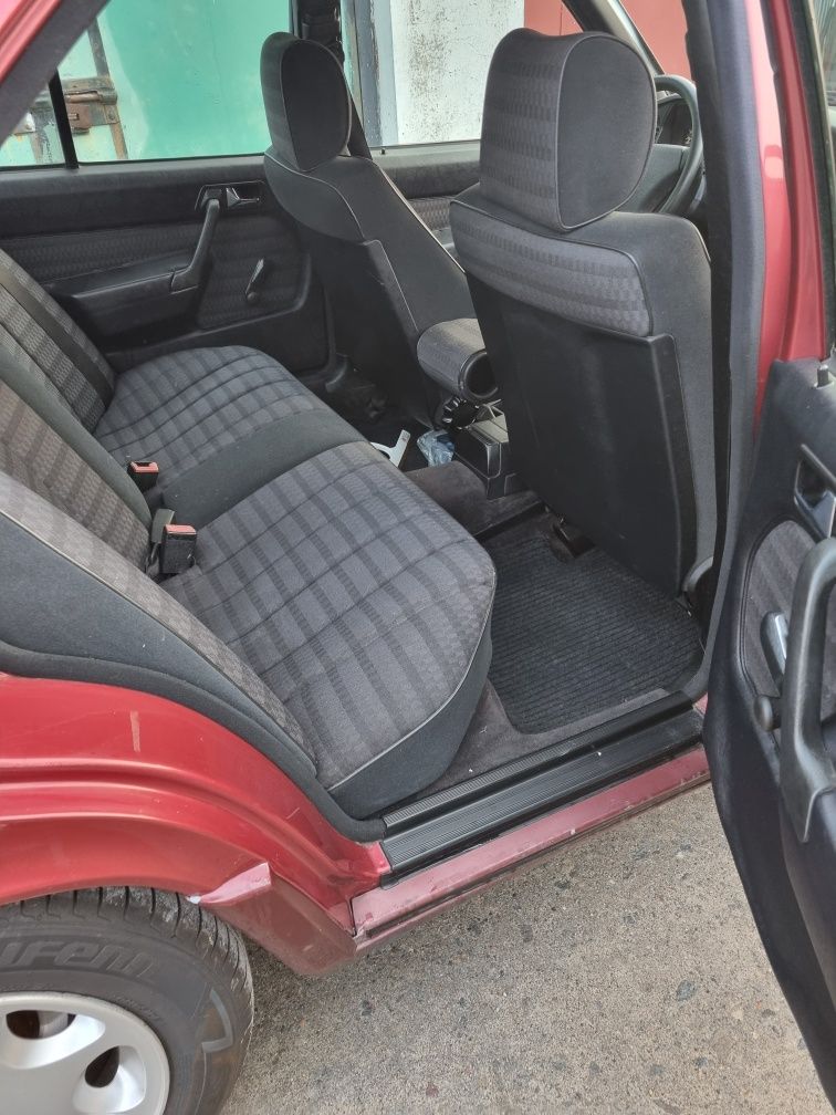 Sprzedam  zamienie Mercedes-Benz w201/190e/