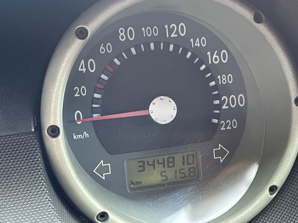 Volkswagen Polo bem cuidado