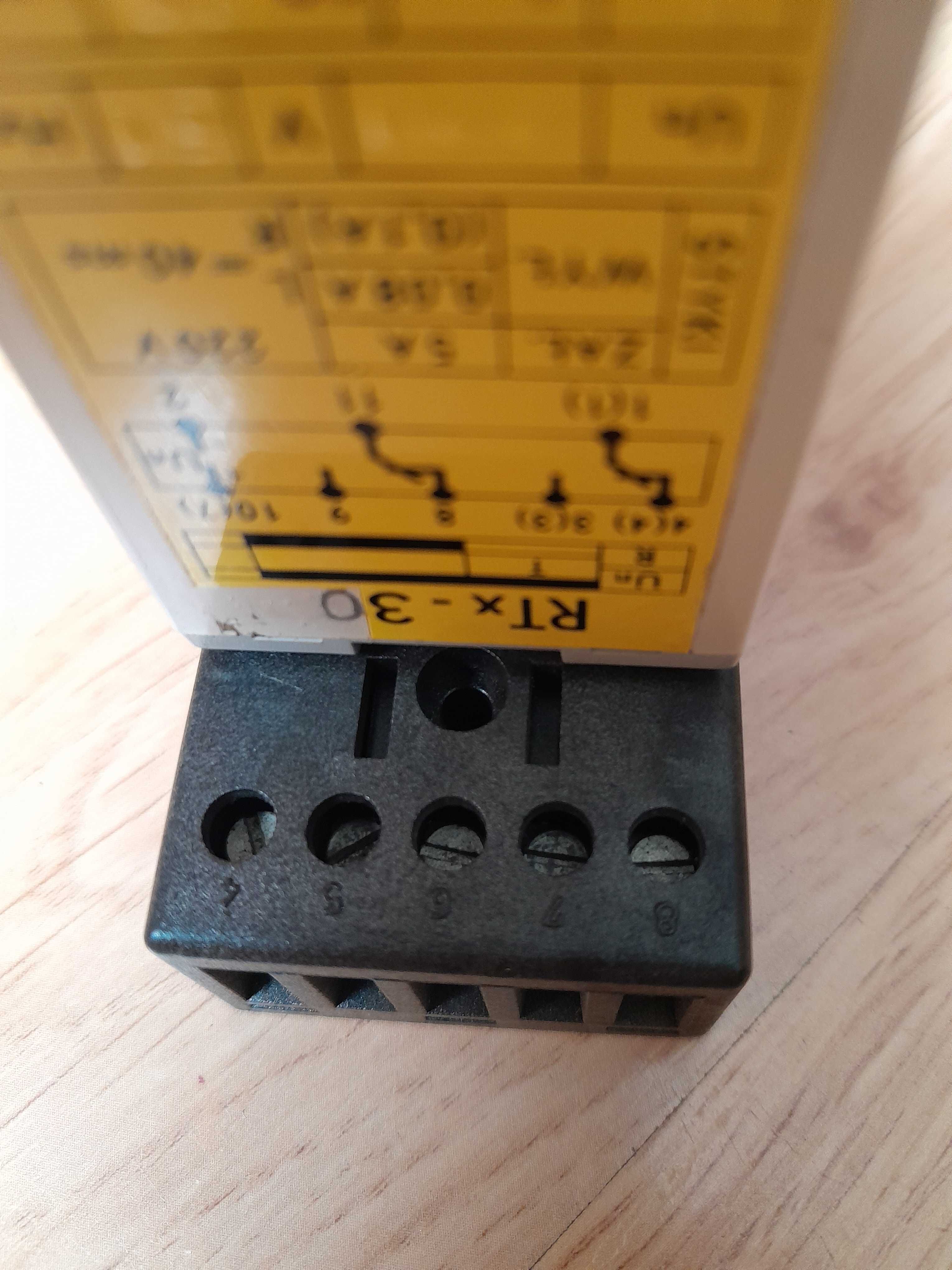 Przekaźnik czasowy RTx-30 polskiej produkcji REFA