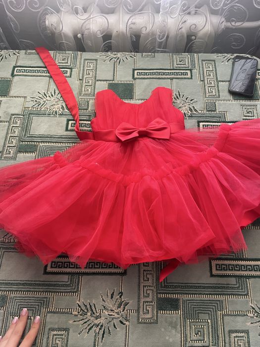 Нова Червона фатінова сукня