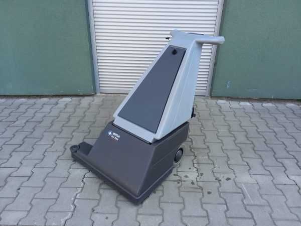 Aspirador Nilfisk GU700A